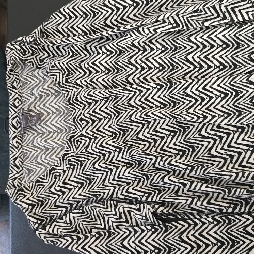 Chelsea & Theodore Monochrome Zigzag Long Sleeve Shirt